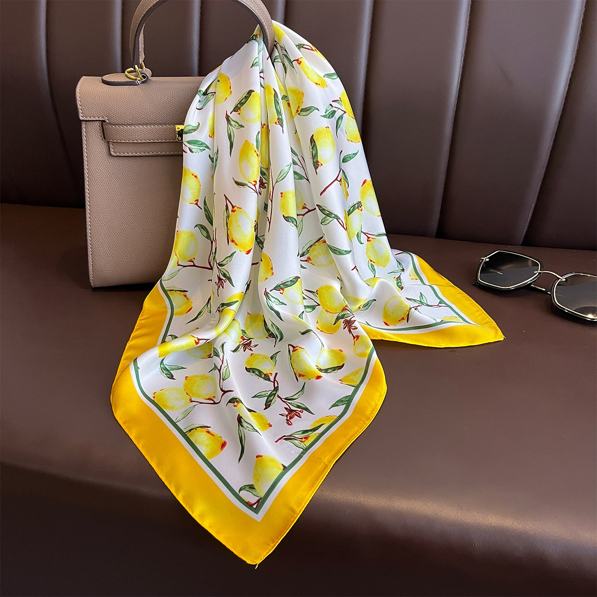 2025 neue Gelbe Zitrone Druck  – Scarf Silk Square Bewertung und Preis